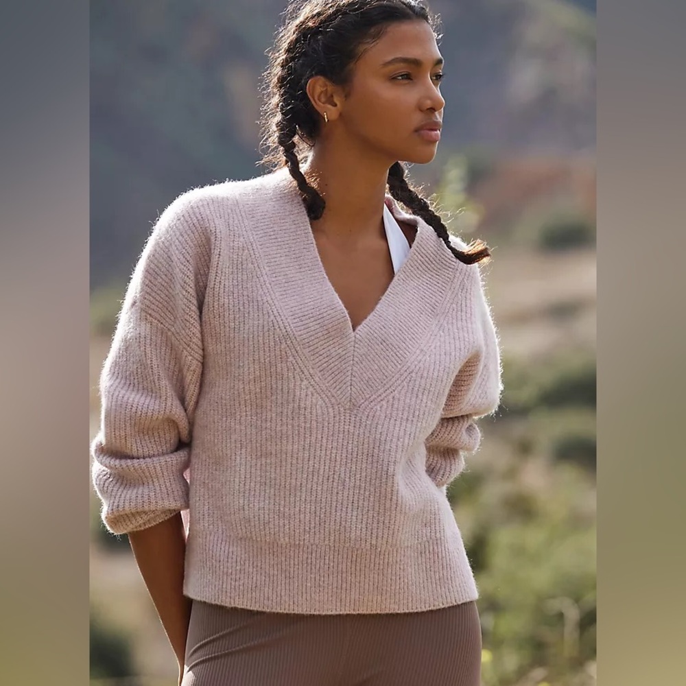NWOT Electric & Rose ROUX SWEATER - Heather Rib V neck Pullover - size Small S